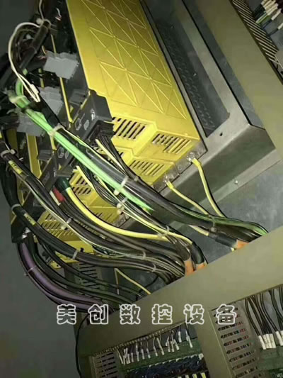 二手立式加工中心 臺灣正代1272立式加工中心